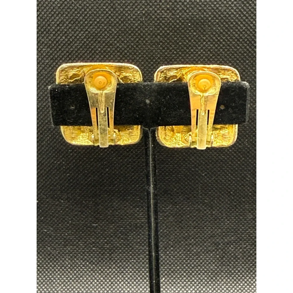 N/A vintage gold